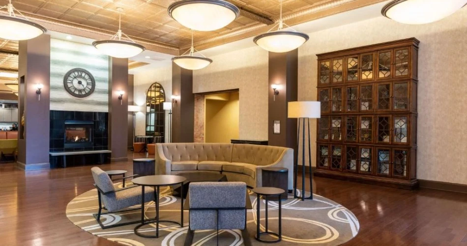 Luxury and Convenience: Upscale 12 Hotels Near Gainbridge Fieldhouse