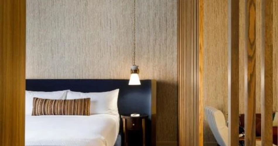 Closest Hotel to Bankers Life Fieldhouse: 14 Stays Near Downtown Indy Attractions