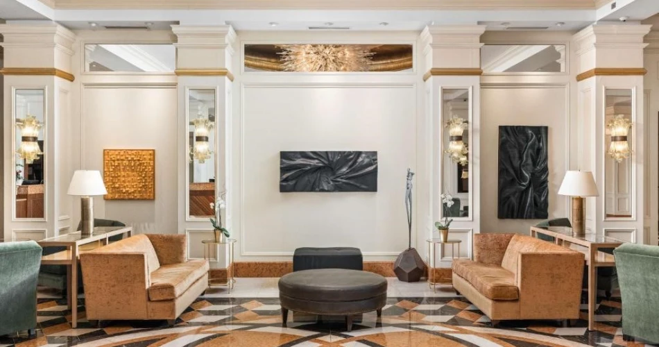 Closest Hotel to Bankers Life Fieldhouse: 14 Stays Near Downtown Indy Attractions