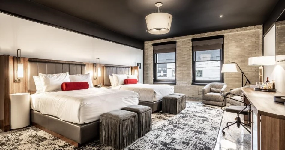 Closest Hotel to Bankers Life Fieldhouse: 14 Stays Near Downtown Indy Attractions